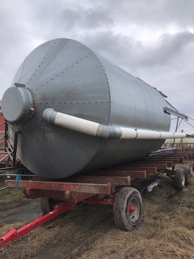 Feed tanks Livestock London Kijiji