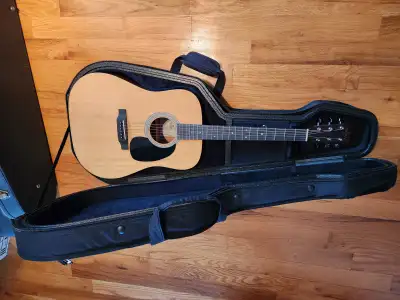 (English Below!) Bonjour, SUPERBE Sigma (by Martin) DM-ST+ Avec Tric HardCase! FREE SHIPPING! En exc...