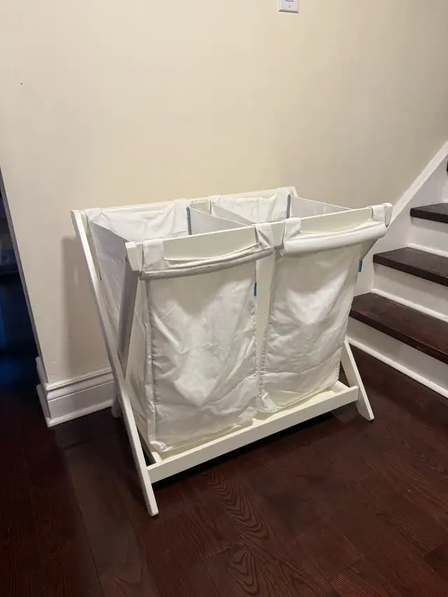 UPPAbaby Bassinet / Stand / and Laundry Hamper Inserts in Cribs in Mississauga / Peel Region - Image 6