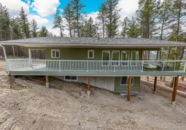 House for Sale - Koocanusa Lake, East Kootenay, B.C. in Houses for Sale in Cranbrook - Image 9