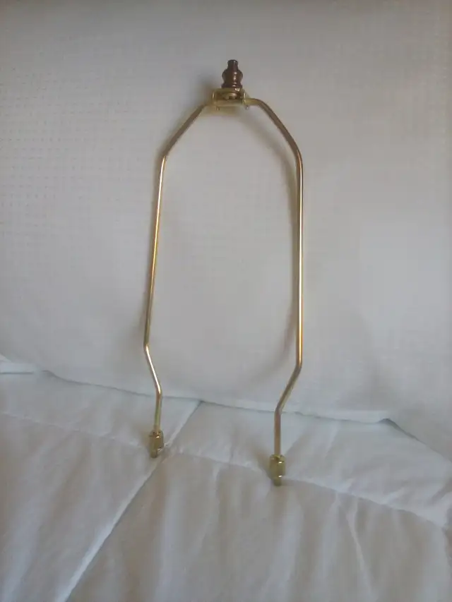 Lamp Shade with harp hardware in Home Décor & Accents in London - Image 5