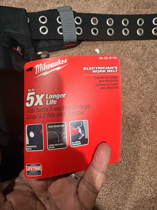 Milwaukee electrician’s work belt  in Other in Winnipeg - Image 6
