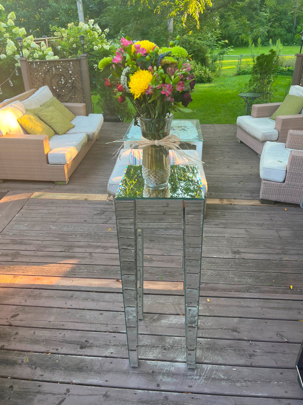 Elizabeth Interior Designs Mirror Accent Table Home Décor & Accents Oakville / Halton Region