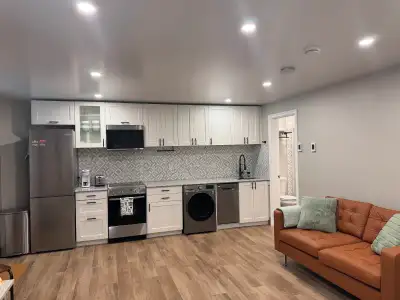Brand New Bachelor Suite by U of A Hospital - Fully Furnished