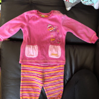 Pyjamas et suit bébé fille 12-18 mois