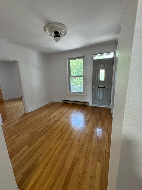 BEAU et GRAND 5 1/2 dans HOMA 1550$ / mois — photo 1