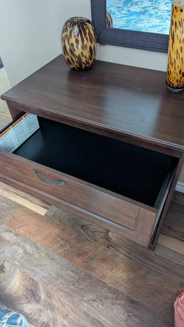 Ikea Dresser & Mirror 32" x 19.5" x 32"63234832875265122