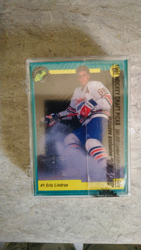 hockey card draft picks in Arts & Collectibles in Oshawa / Durham Region