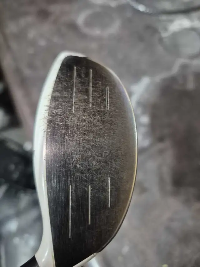 Taylormade rbz 3 wood in Golf in Belleville - Image 2