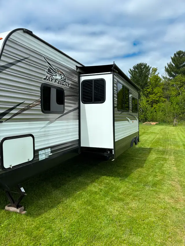 Jayco 2018 28BHS in Travel Trailers & Campers in Pembroke - Image 3