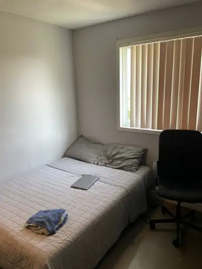 Fanshawe College, Main Campus, Room for rent for boys
