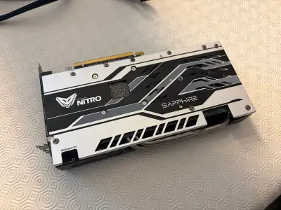 Radeon Sapphire Nitro+ 8GB DDR5, View more