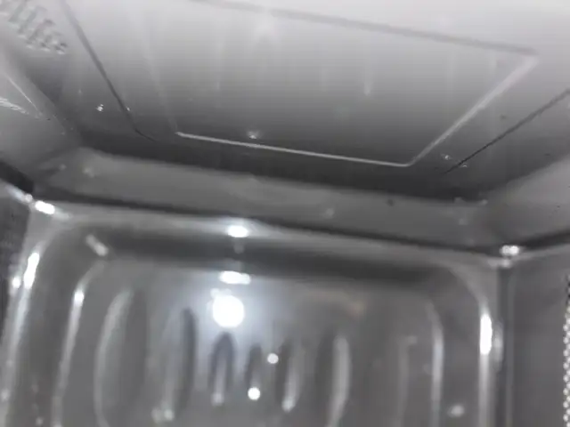 LG microwave in Kitchen & Dining Wares in Markham / York Region - Image 3