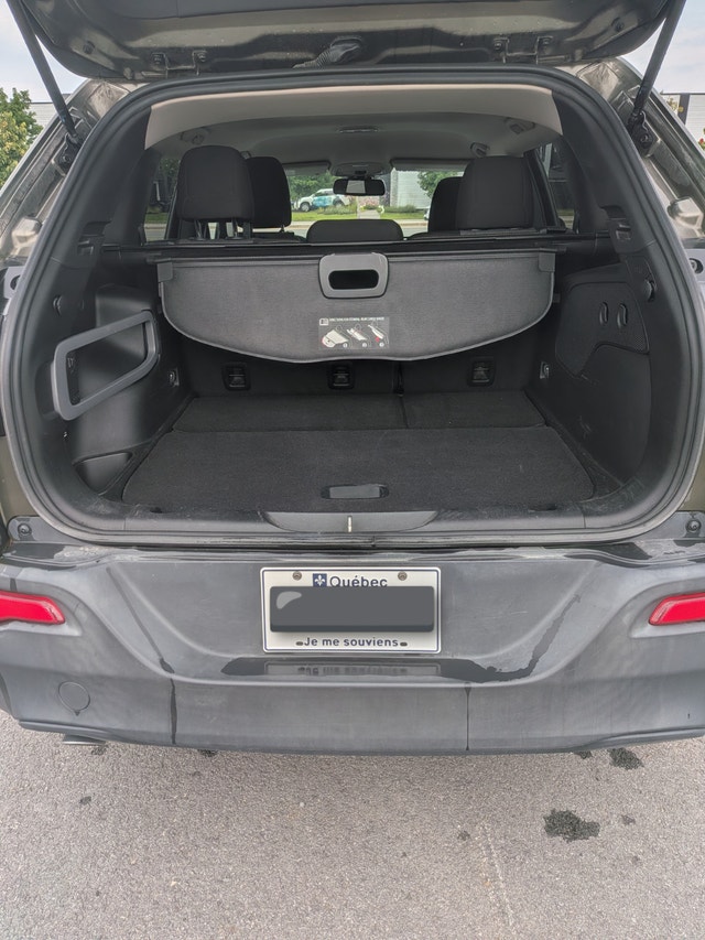 Jeep Cherokee — photo 3