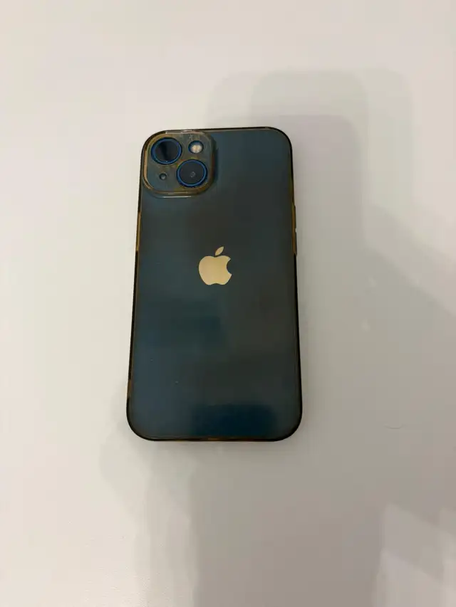 iPhone 13 (128GB) in Cell Phones in London - Image 3
