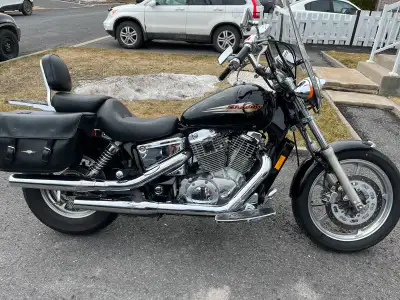 Honda shadow spirit 1100 Repose pied cobra Back rack Sacoche incluse Mise au point fait l’année dern...