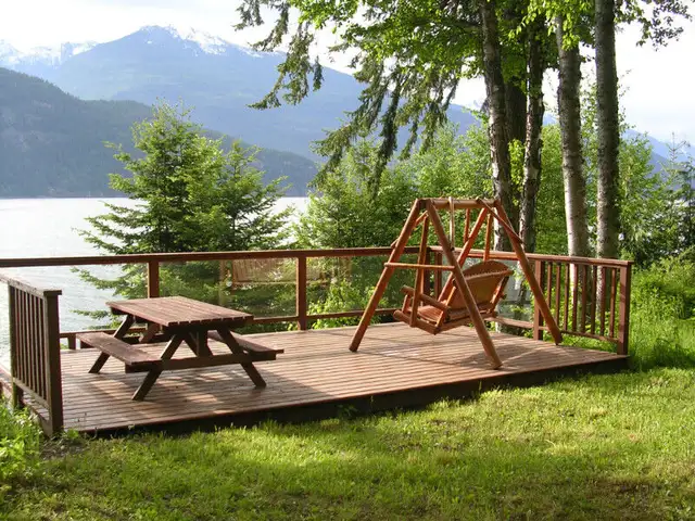 Kootenai Hideaway Kaslo in British Columbia in Canada - Image 7