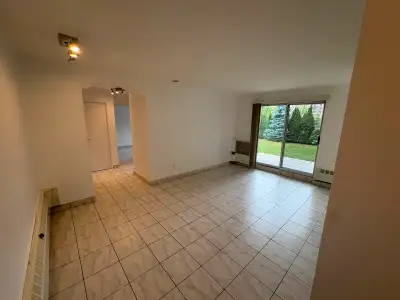 Fully renovated 2 Bedroom Apartment for rent
