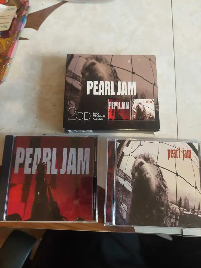 Pearl Jam 2 music CD / two original albums / Vs and Ten in CDs, DVDs & Blu-ray in City of Montréal - Image 4