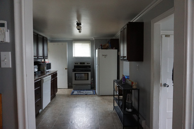 3 Beds 1 Bath House For Rent in Long Term Rentals in City of Halifax - Image 4