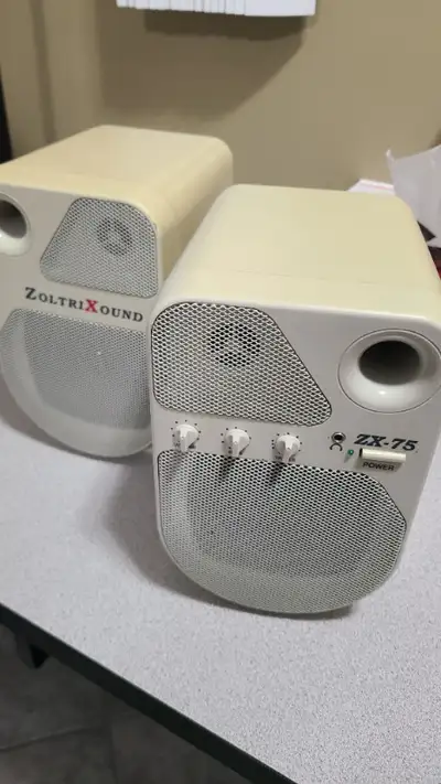 Powered computer speakers, View more