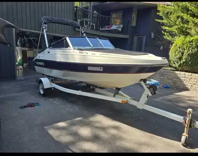 1989 Sunray Bowrider. 90 Merc outboard. 15.5 feet in great condition. Oil injected 2 stroke. In grea...
