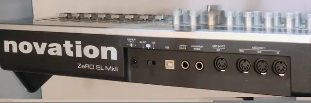 Novation ZeRO SL MkII Keyboard Controller MIDI controller in Pianos & Keyboards in City of Montréal - Image 4