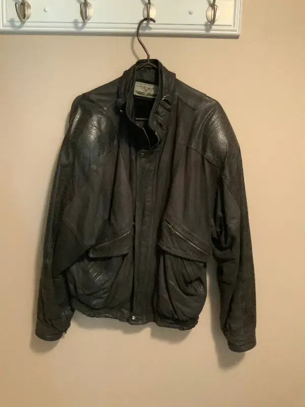 Men's Leather/Suede Jacket  (Large) in Men's in Calgary - Image 2