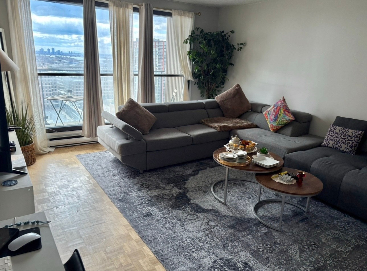 150 Place Charles-le Moyne — photo 1