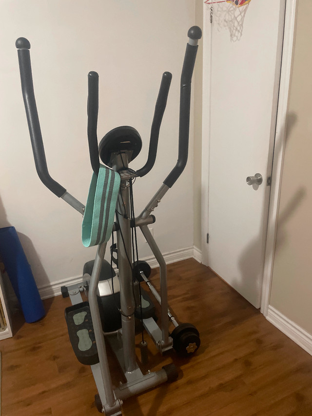 Vélo elliptique/elliptical bike dans Appareils d'exercice domestique  à Ville de Montréal