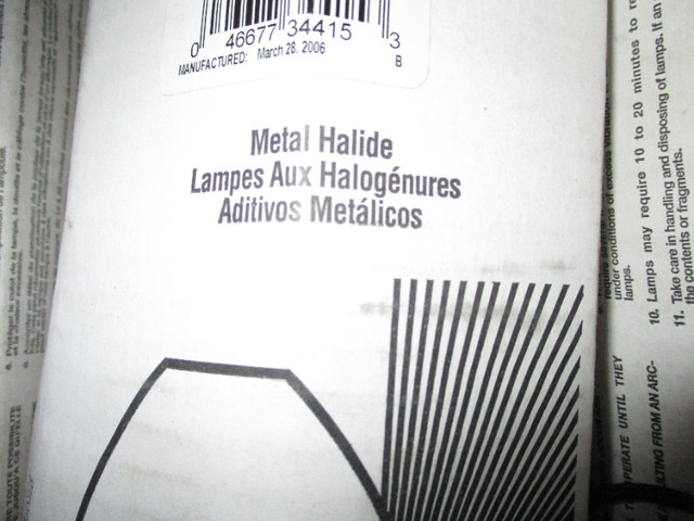 lot de 6 lumiere= 400w mercury +     400w halogene dans Autres équipements commerciaux et industriels  à Saint-Hyacinthe - Image 3
