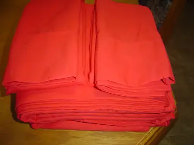 divers ensembles draps lit double 54p coton ou flanel de 20.00 a 25.00 aussi belle douillette revers...