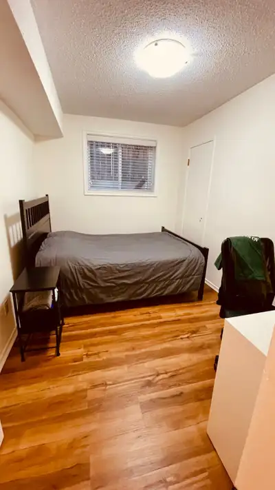 Furnished Master Bedroom – Steps to UCalgary & Transit | Utilities Included Available immediately Si...