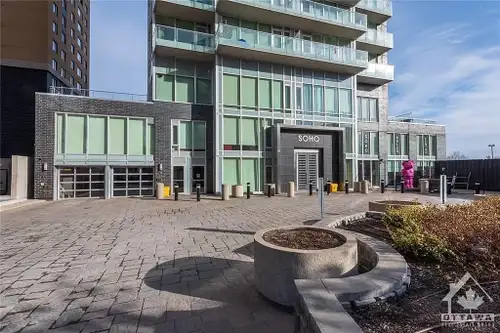 Luxurious FURNISHED one bedroom suite in the heart of Ottawa - Welcome to Little Italy! This modern...