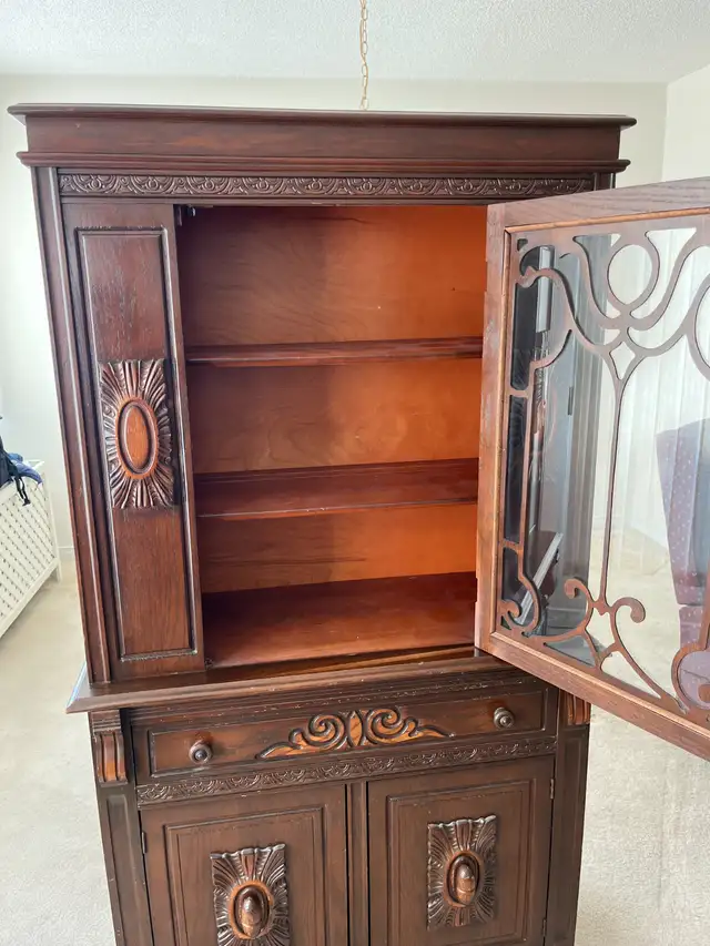 Solid Wood Display Cabinet in Hutches & Display Cabinets in Peterborough - Image 7