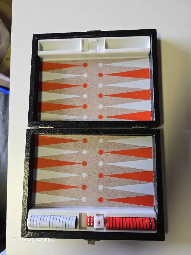 Backgammon Travel Set