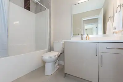 Furnished Room to rent DOWNTOWN