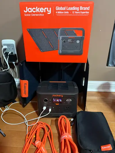 288Wh Backup LiFePO4 Battery, 300W AC Outlet, Only 5KG for RV, Outdoors, Camping, Traveling, and Eme...