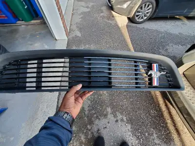 Up for grabs are some parts from a 2013 Ford Mustang. This listing includes the grille. Please note...