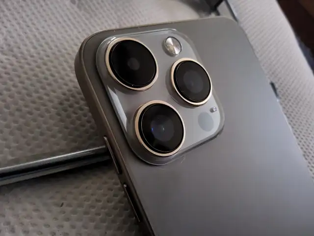 Smart phone 2025 in General Electronics in Hamilton - Image 3