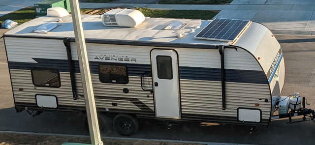 2022 Forest River Avenger 22BH. Light! in Travel Trailers & Campers in Strathcona County - Image 2