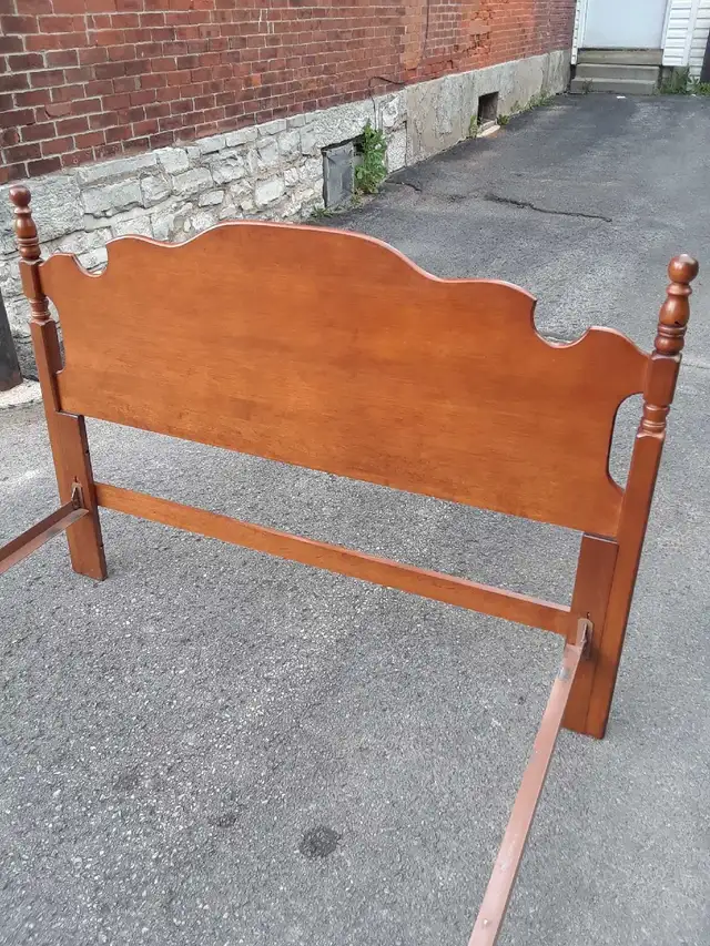 Double bed in Beds & Mattresses in Kingston - Image 6