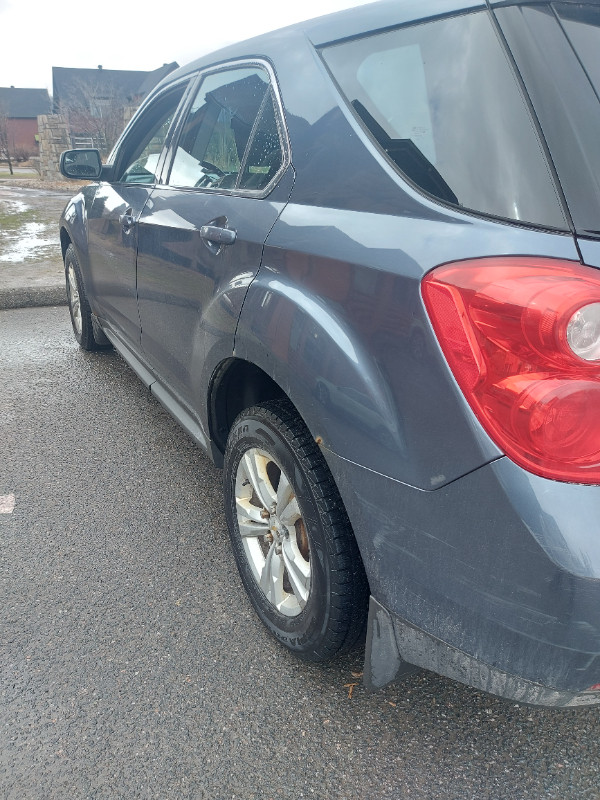 Chevrolet equinox 2013 118200km seulement dans Autos et camions  à Laval/Rive Nord