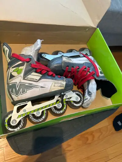 Youth roller blades Adjustable sizes from size youth 13 - 3