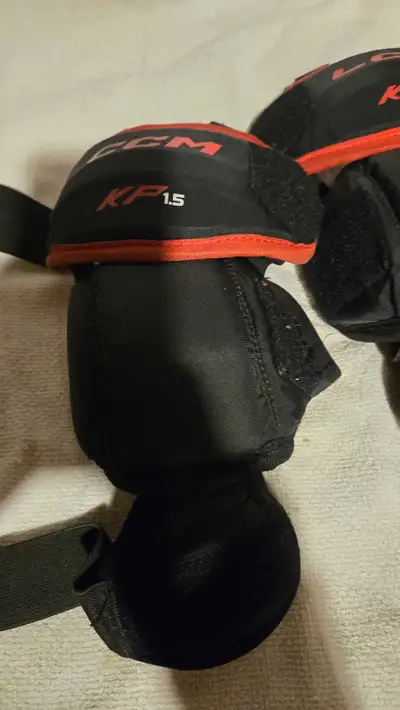 CCM KP1.5 Youth Knee Pads, View more