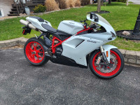 Ducati 848 Evo