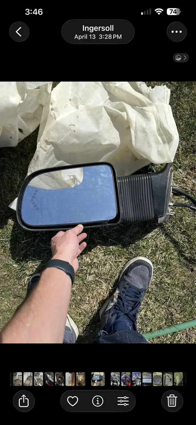 05 Chevy Silverado mirror in Auto Body Parts in Woodstock - Image 2