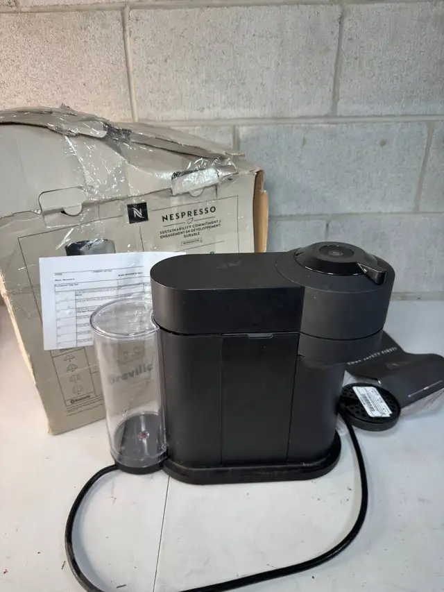 Nespresso Vertuo Next Coffee and Espresso Machine by Breville in Coffee Makers in Markham / York Region - Image 4