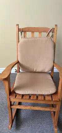 Wodden rocking chair