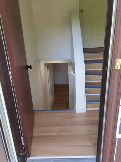 This beautiful 3 bedrooms basement is in the best location in Cooksville. With a huge double garage...
